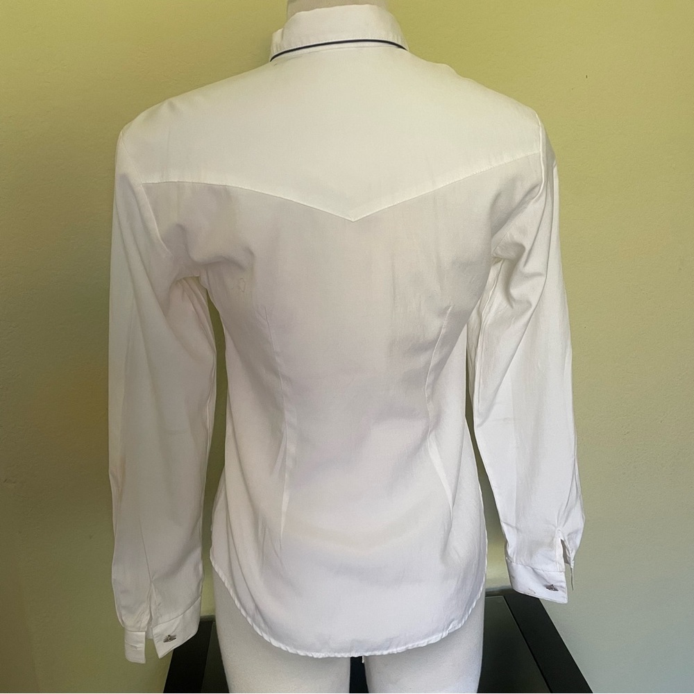Vintage Embroidered Button Down​ - Picture 2 of 11